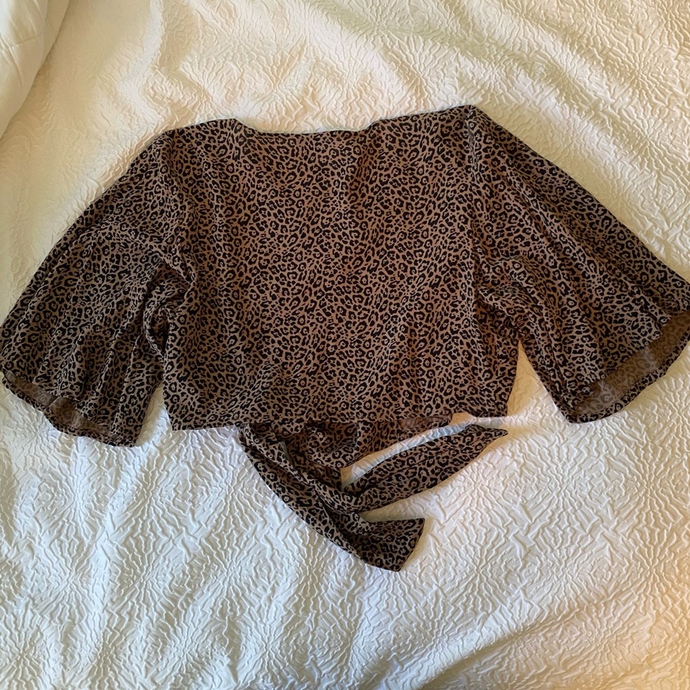 American Eagle Tie Front Top - Picture 2 of 3